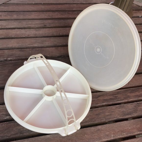 Vintage “Party Susan” Tupperware Divided Tray-Lid & Removable Handle-12in - Picture 2 of 13